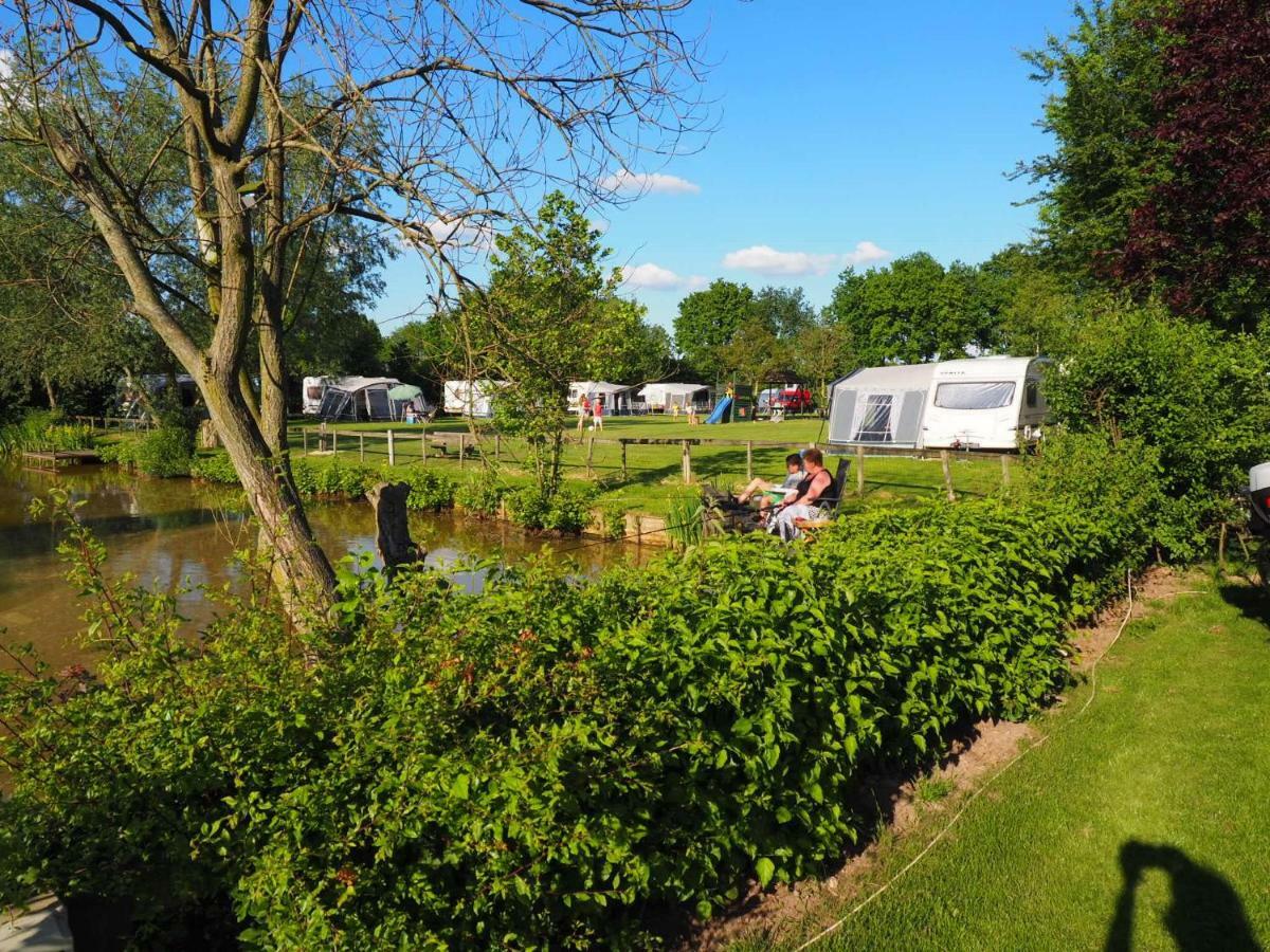 Chalet - Camping 'T Dekske Wintelre Dış mekan fotoğraf