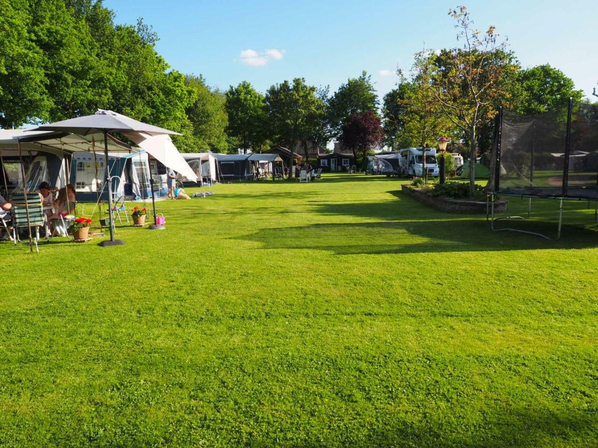 Chalet - Camping 'T Dekske Wintelre Dış mekan fotoğraf